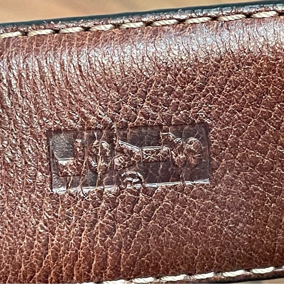 LEVI'S Black Brown Reversible 32" Leather Belt - Picture 2 of 6